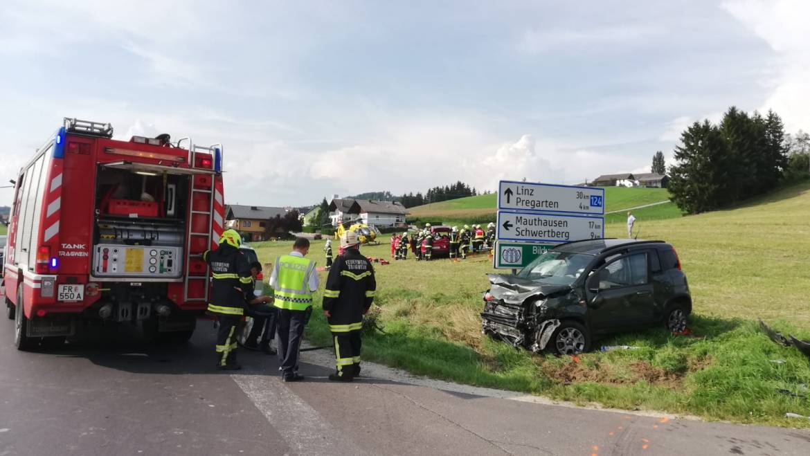 Verkehrsunfall eingeklemmte Person (25.08.2019)