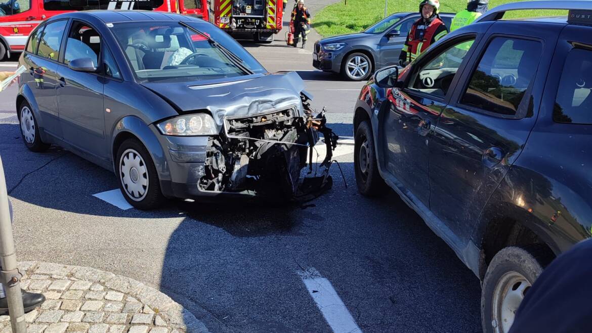 Verkehrsunfall Aufräumarbeiten (21.09.2023)