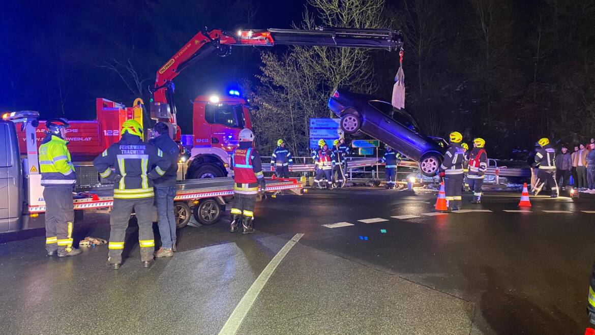 Verkehrsunfall Aufräumarbeiten (20.12.2023)